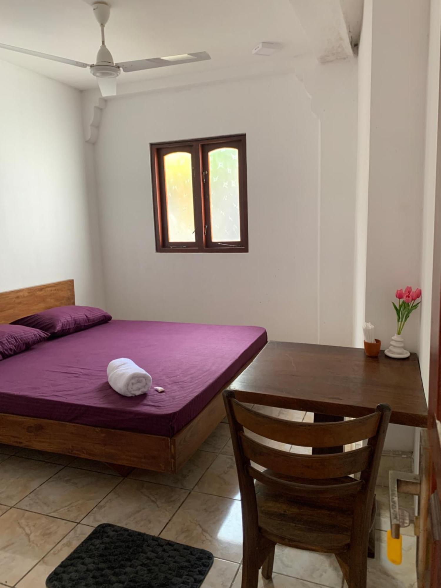 La Fiesta Bed and Breakfast Weligama Buitenkant foto