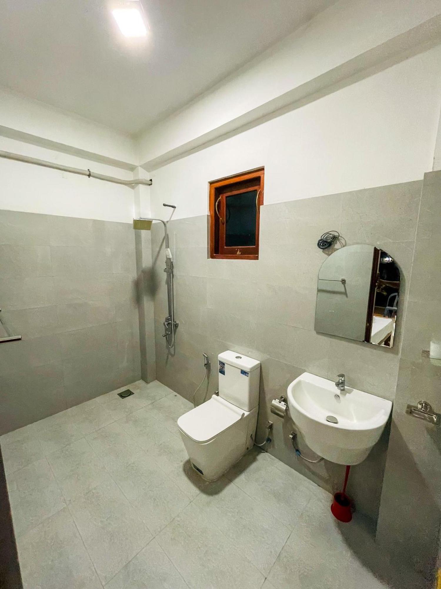La Fiesta Bed and Breakfast Weligama Kamer foto